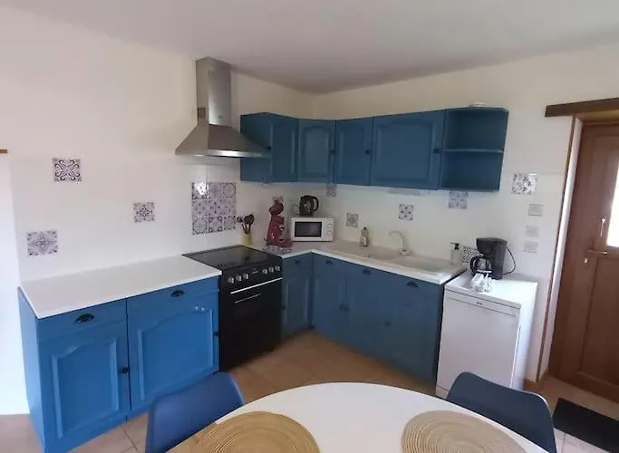 Дом отдыха Le Petit Roussel *